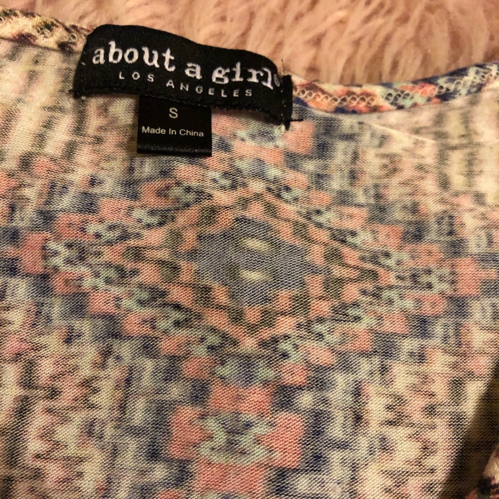 Patterned Crop top - Picture 3 of 3